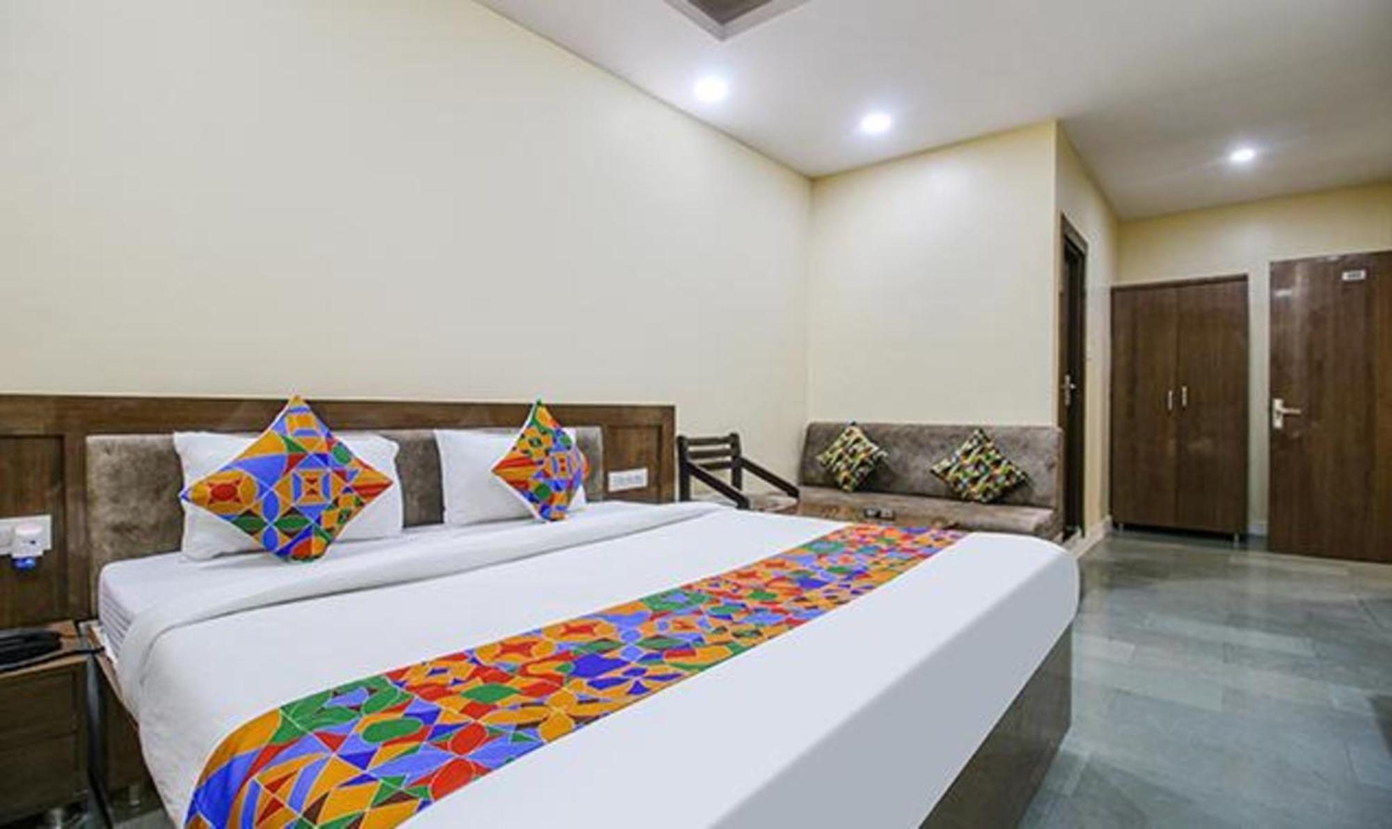 Fabhotel Silver Inn I Bhópál Exteriér fotografie